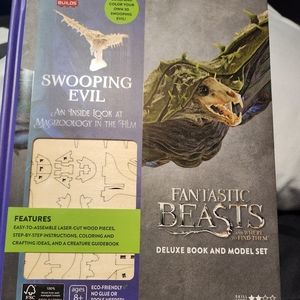 Fantastic Beasts Book and model set